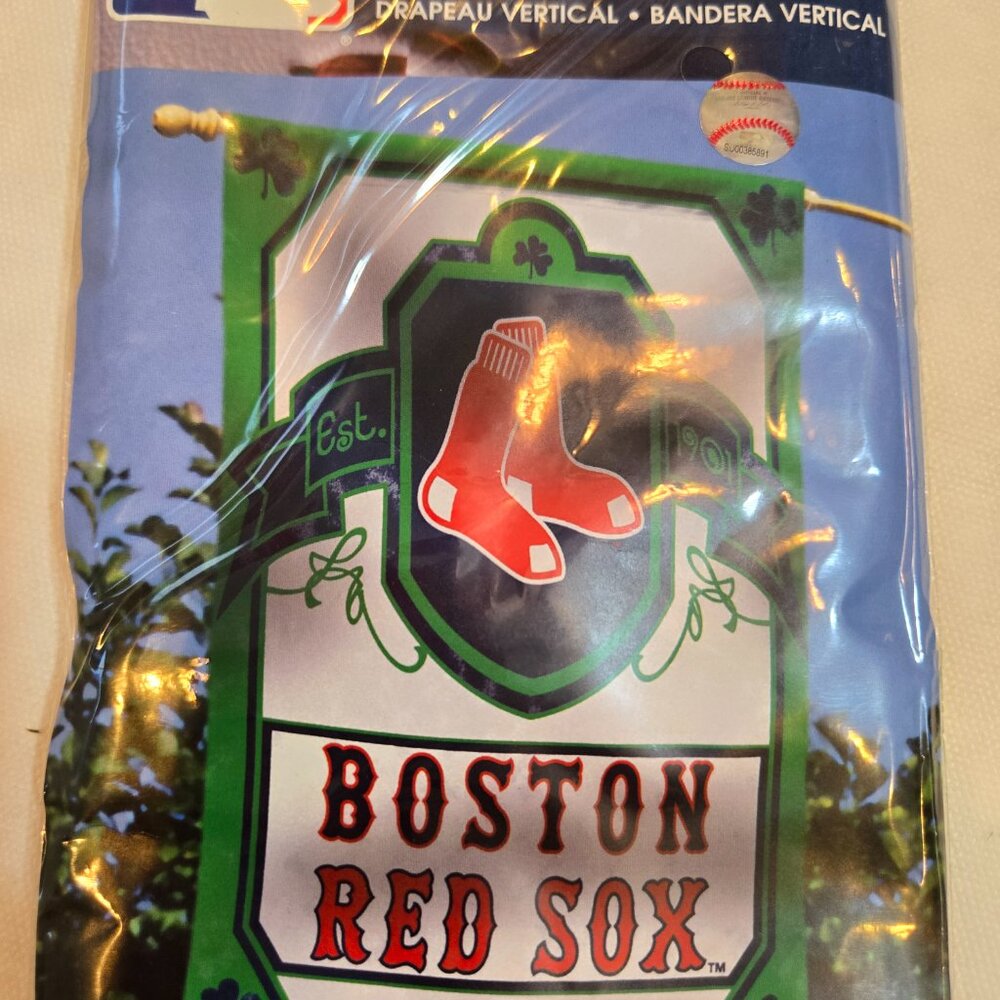 Wincraft Vertical Flag  Boston Red Sox Banner Indoor Outdoor 27" x 37" Sports Ho